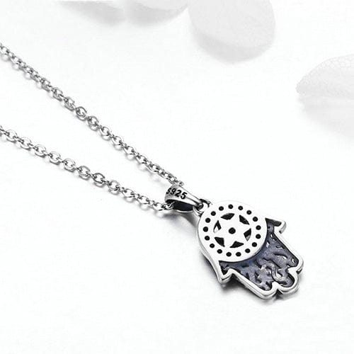 Fatma Hand Pendant